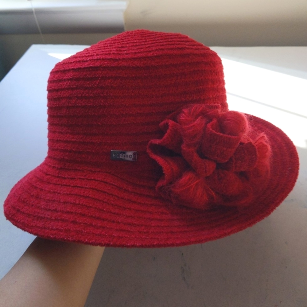 Betmar Red Chenille Bucket Hat with Flower (NWT)
